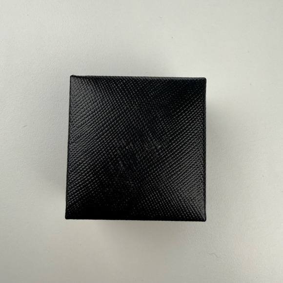 R.H. Macy & Co Womens Sterling Silver Freshwater Cultured Pearl Statement Ring - Picture 9 of 10